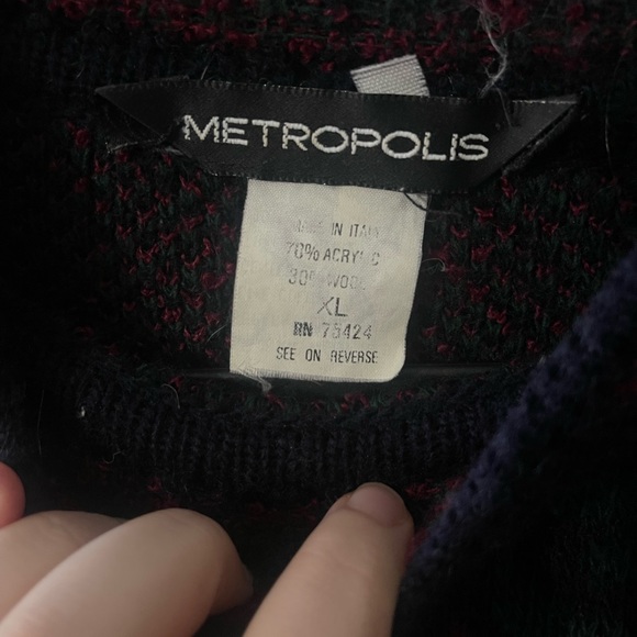 Vintage Women’s Sweater - Picture 2 of 4